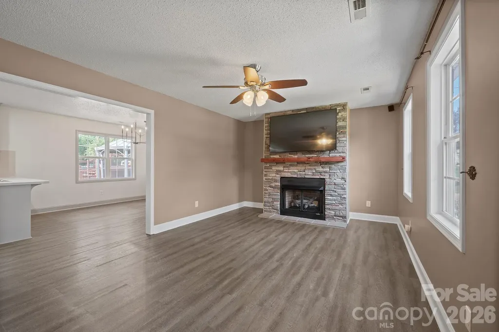 114 Glenwood Valley Drive Harmony NC 28634