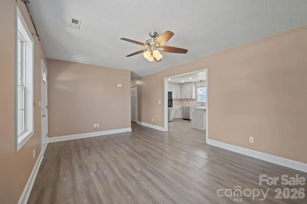 114 Glenwood Valley Drive Harmony NC 28634