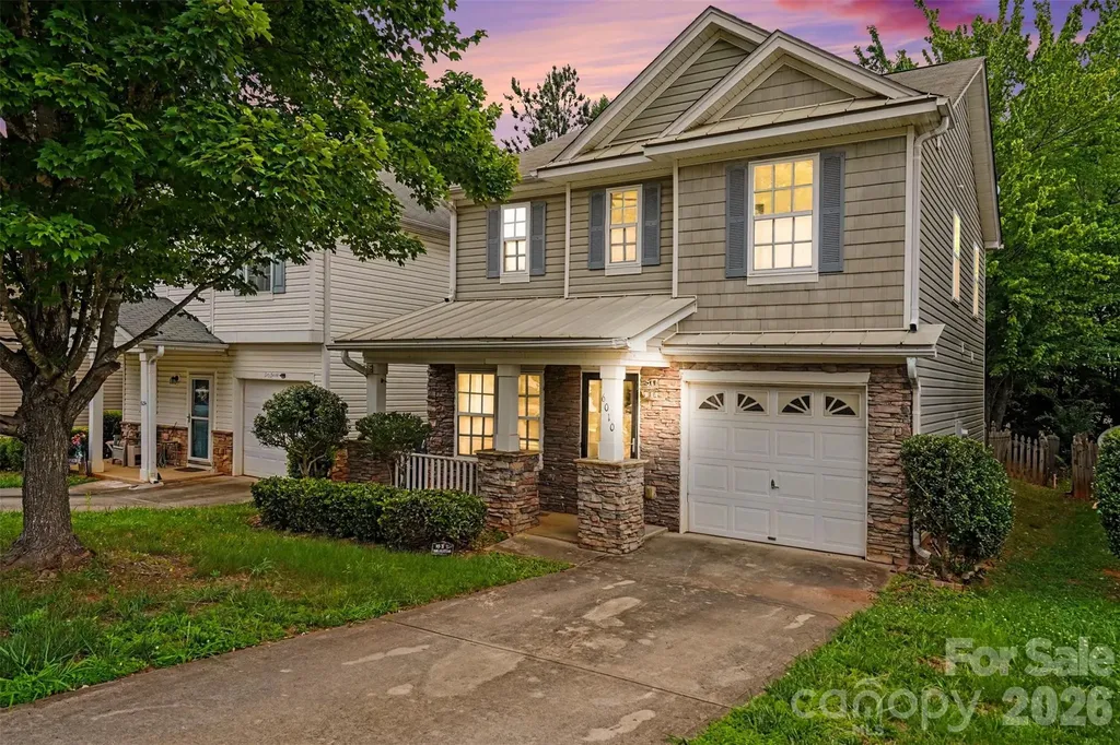 6010 Raisin Tree Lane Charlotte NC 28215