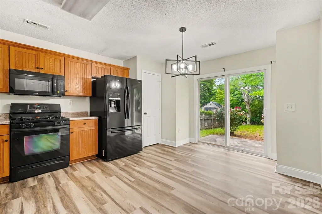 6010 Raisin Tree Lane Charlotte NC 28215