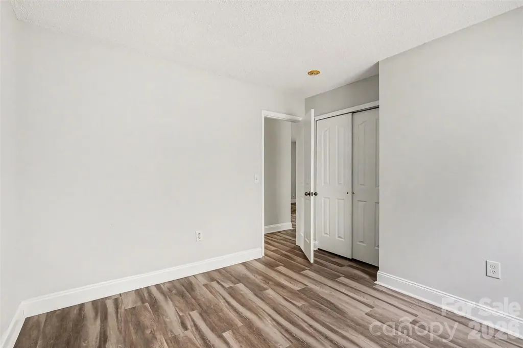 6010 Raisin Tree Lane Charlotte NC 28215