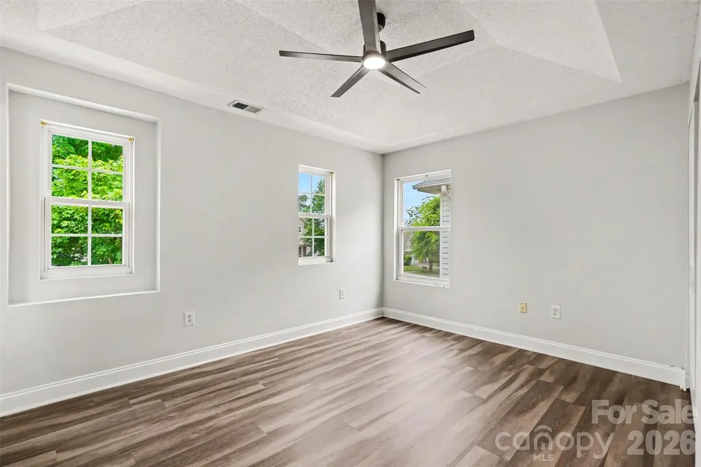 6010 Raisin Tree Lane Charlotte NC 28215