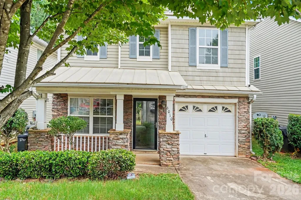 6010 Raisin Tree Lane Charlotte NC 28215