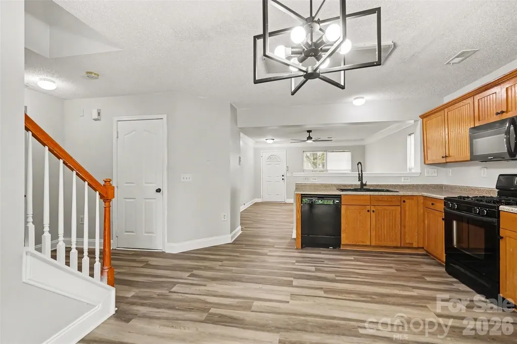 6010 Raisin Tree Lane Charlotte NC 28215