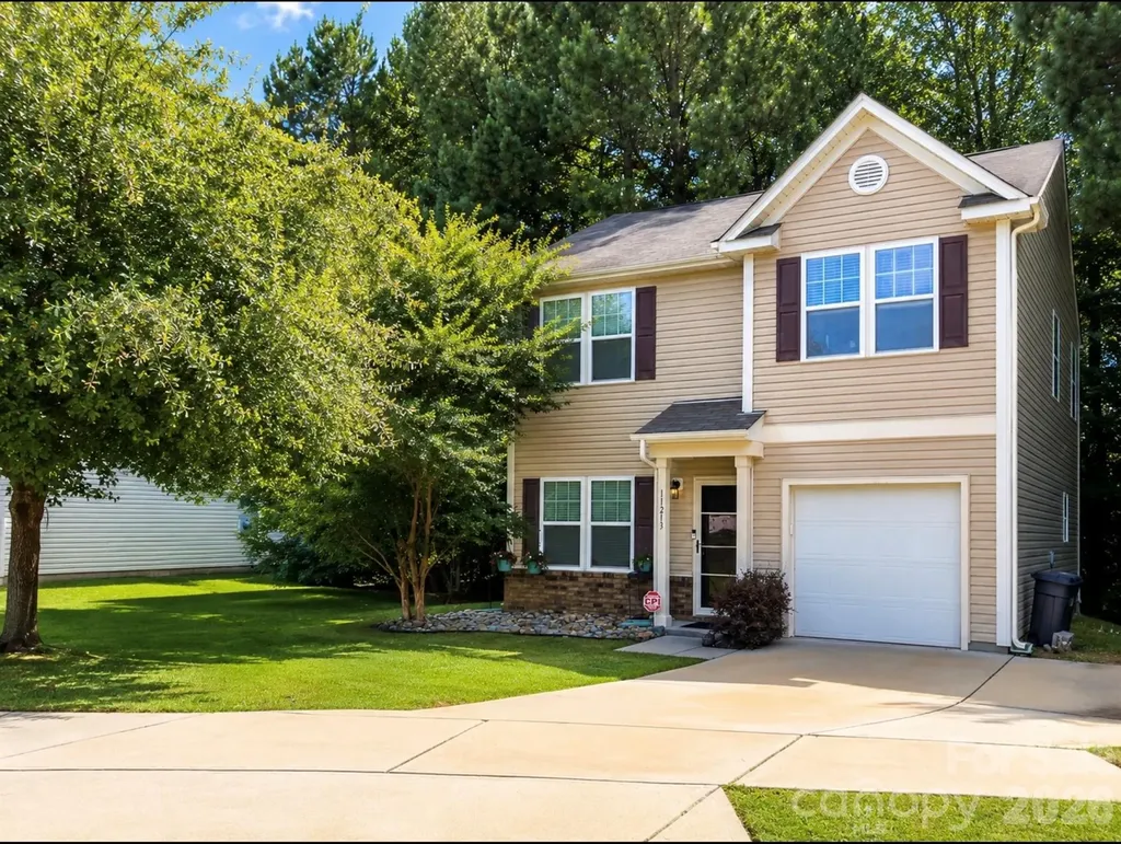 11213 Deer Stand Court Charlotte NC 28214