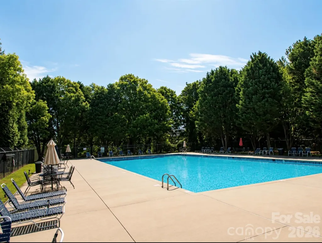 11213 Deer Stand Court Charlotte NC 28214