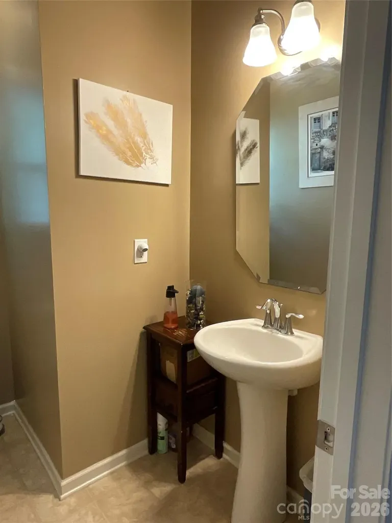 11213 Deer Stand Court Charlotte NC 28214