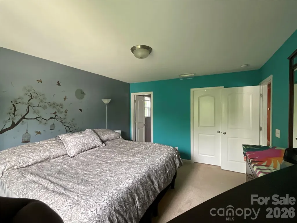 11213 Deer Stand Court Charlotte NC 28214