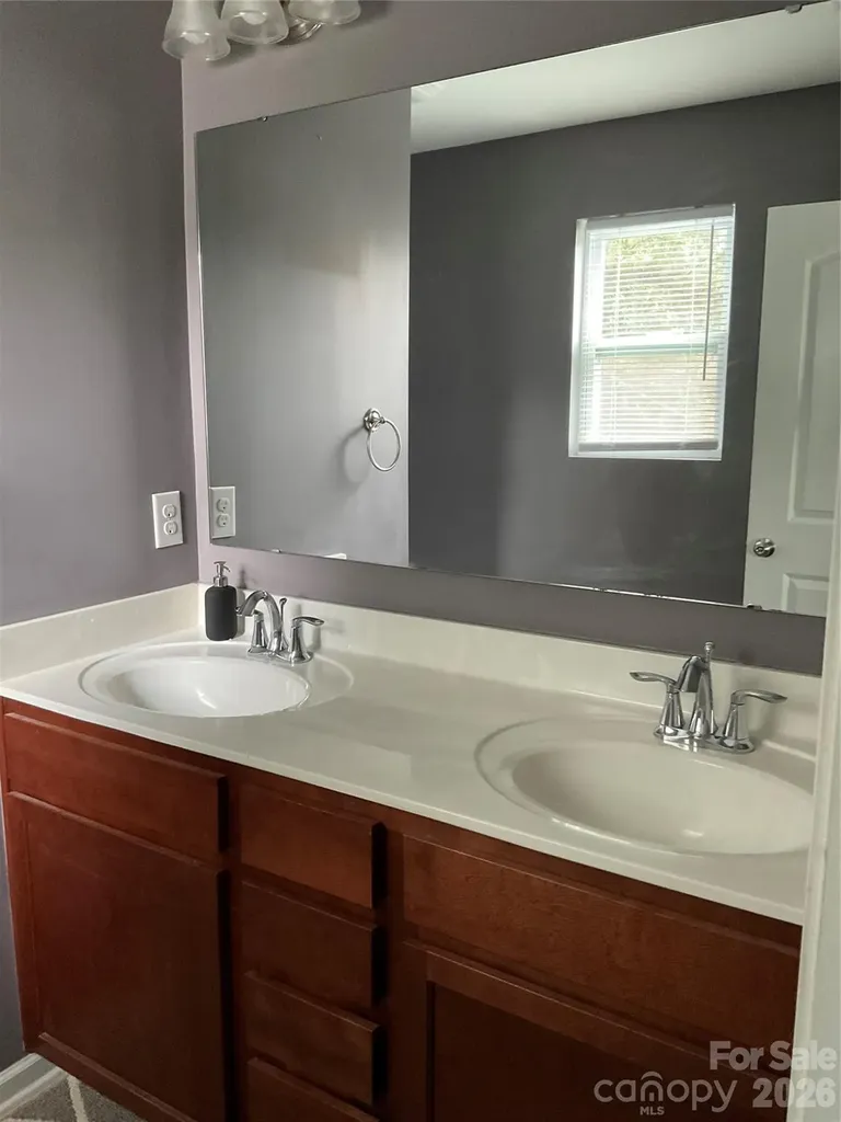 11213 Deer Stand Court Charlotte NC 28214