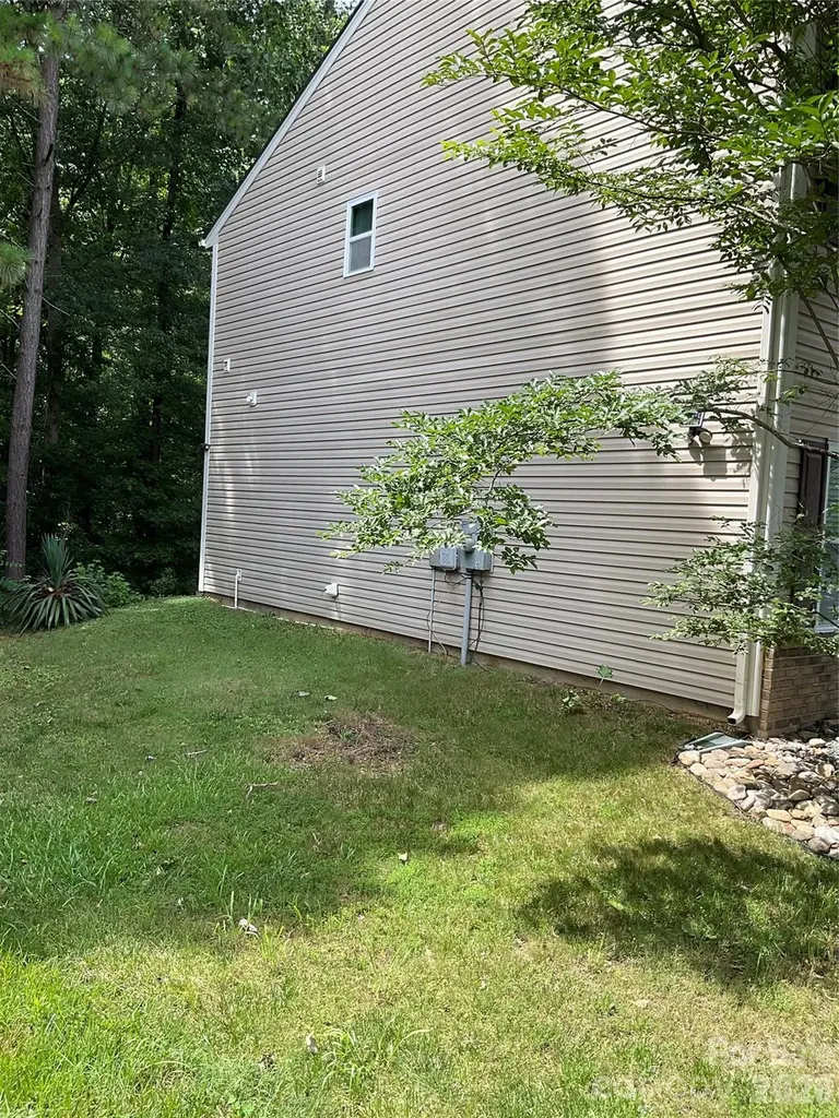 11213 Deer Stand Court Charlotte NC 28214
