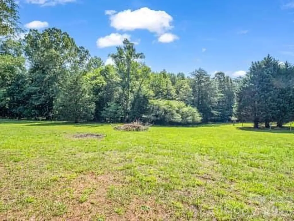 138 Elliott Lane Rutherfordton NC 28139