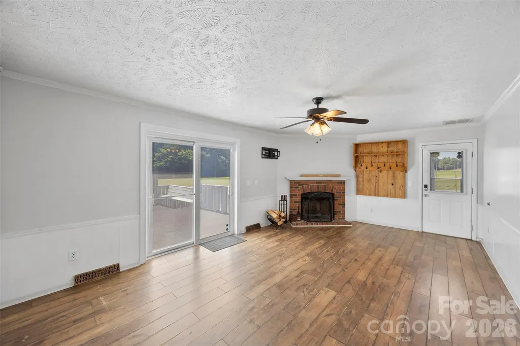 40047 Old Salisbury Road New London NC 28127