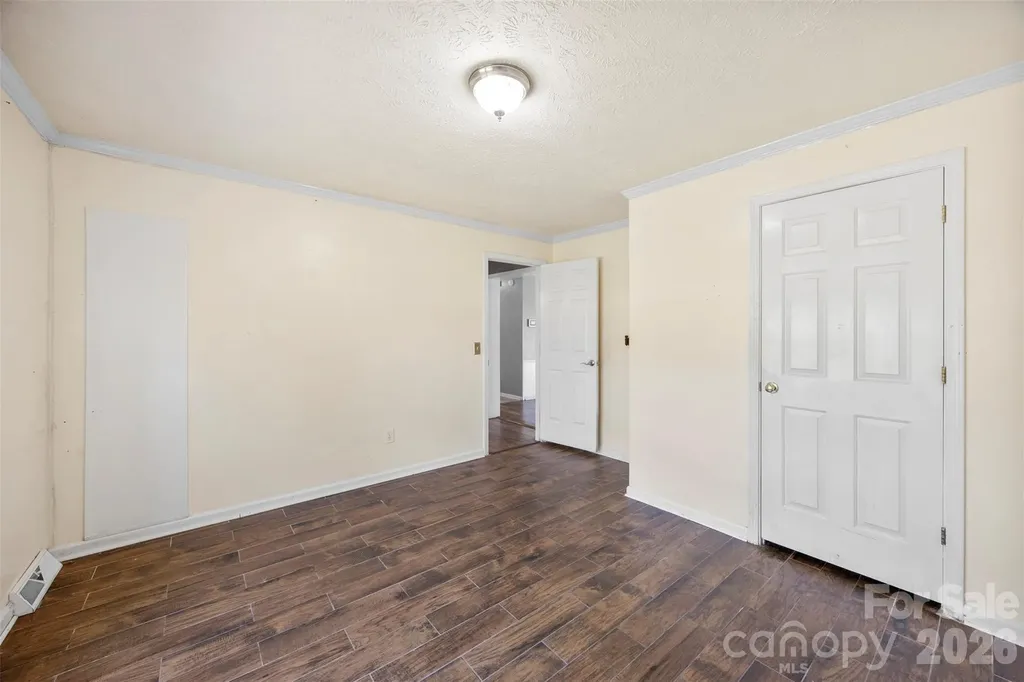 40047 Old Salisbury Road New London NC 28127