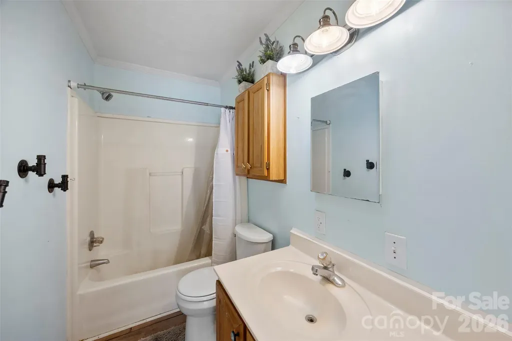 40047 Old Salisbury Road New London NC 28127