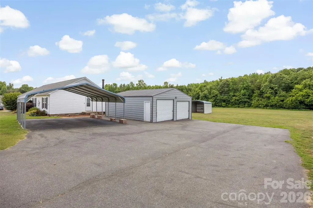 40047 Old Salisbury Road New London NC 28127