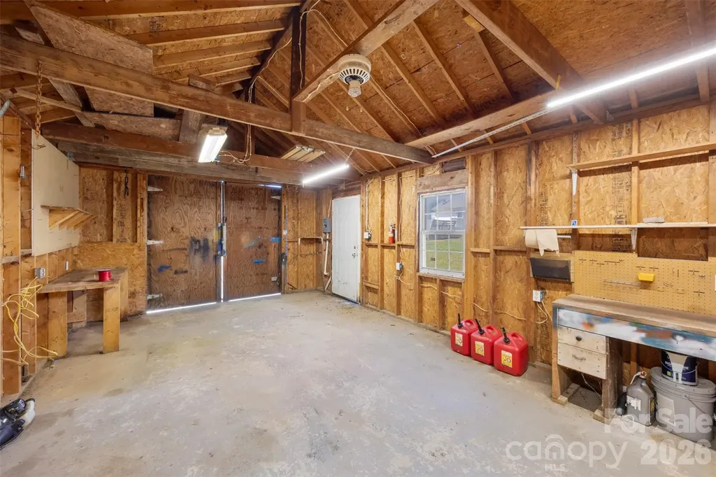 40047 Old Salisbury Road New London NC 28127