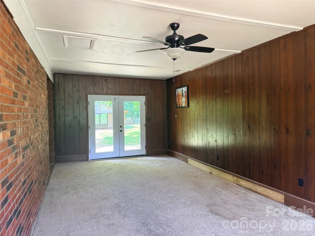 267 Hoopaugh Avenue Ellenboro NC 28040