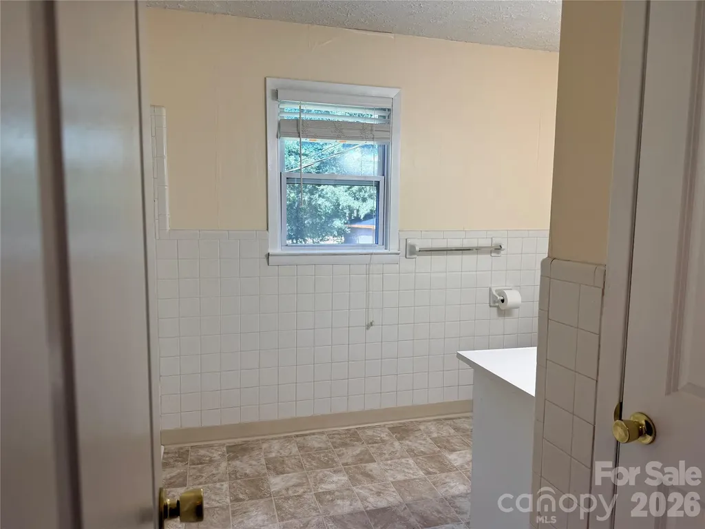 267 Hoopaugh Avenue Ellenboro NC 28040