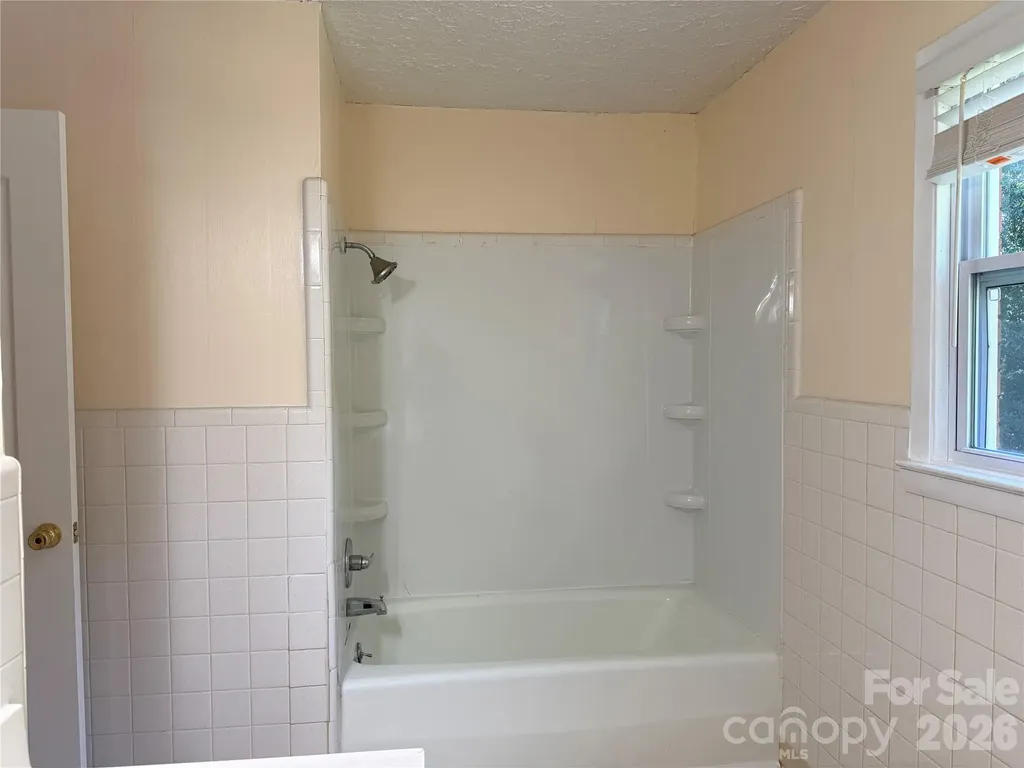 267 Hoopaugh Avenue Ellenboro NC 28040