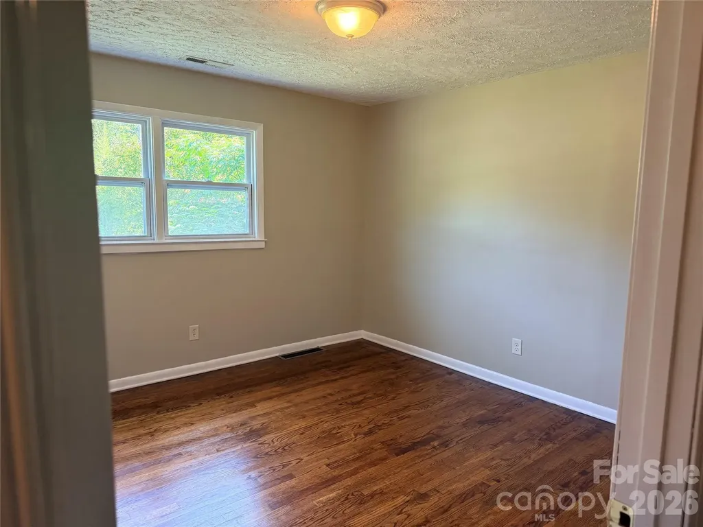 267 Hoopaugh Avenue Ellenboro NC 28040
