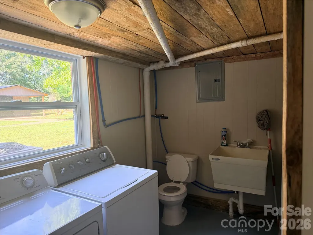 267 Hoopaugh Avenue Ellenboro NC 28040