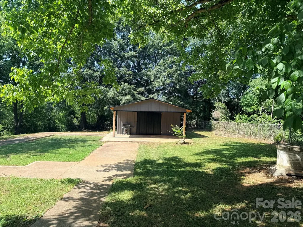 267 Hoopaugh Avenue Ellenboro NC 28040