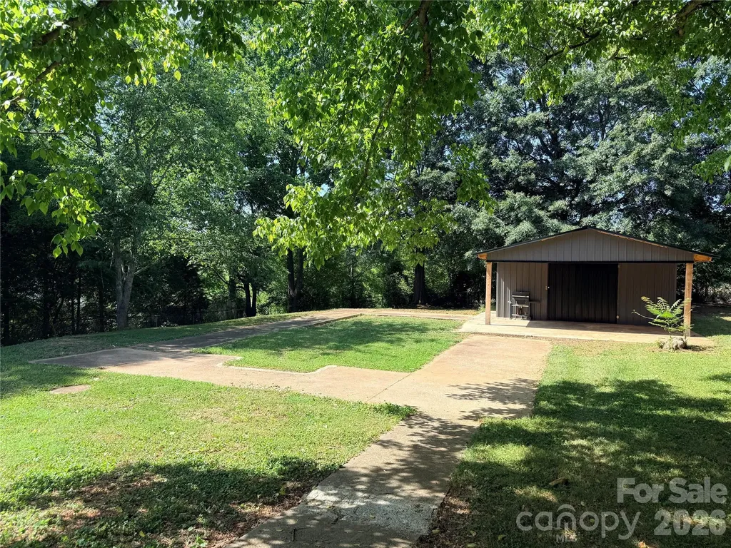 267 Hoopaugh Avenue Ellenboro NC 28040