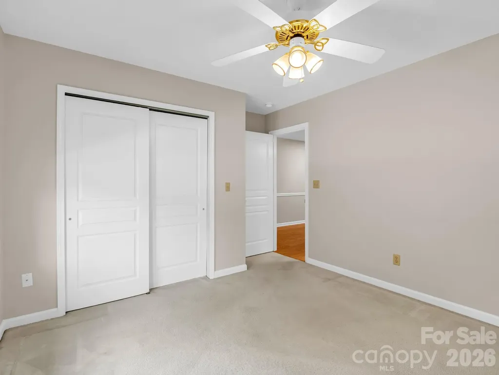 51 Barn Owl Way Hendersonville NC 28792