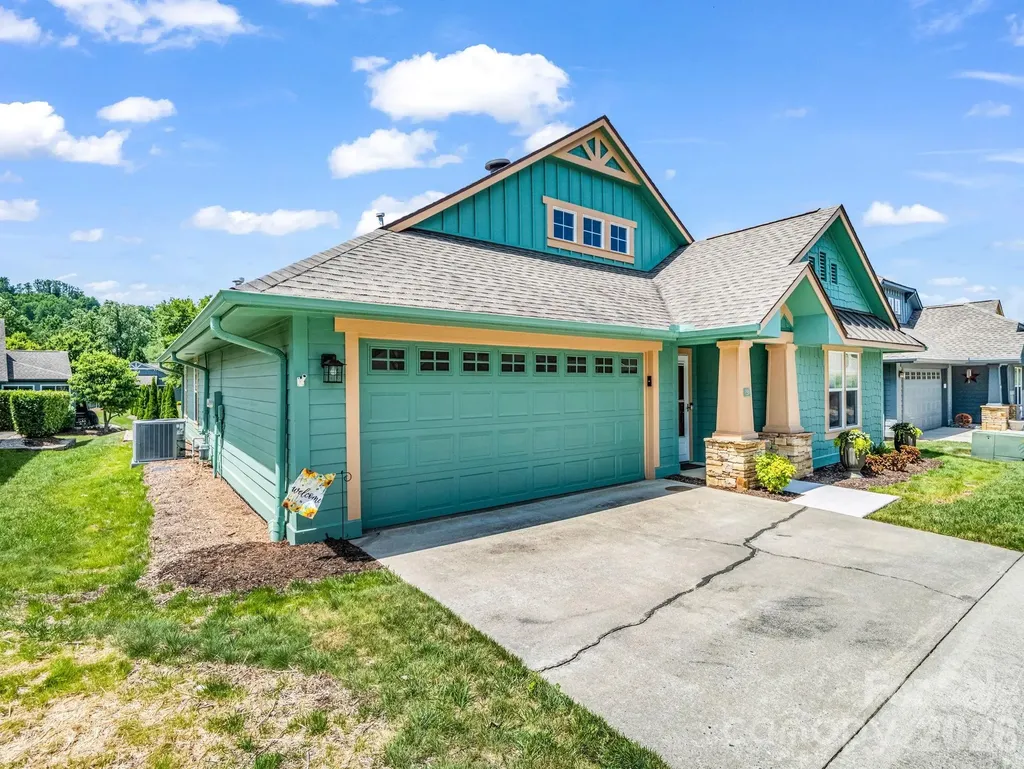 51 Barn Owl Way Hendersonville NC 28792