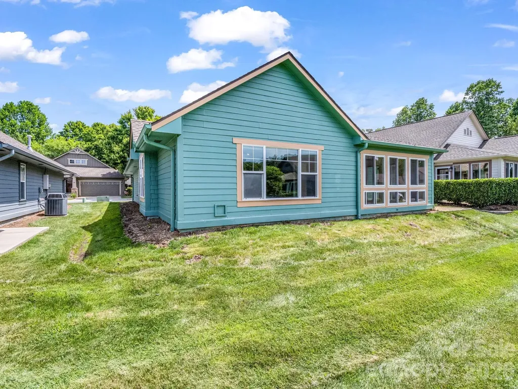 51 Barn Owl Way Hendersonville NC 28792