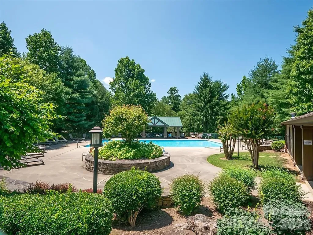 51 Barn Owl Way Hendersonville NC 28792