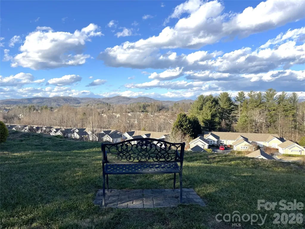 51 Barn Owl Way Hendersonville NC 28792