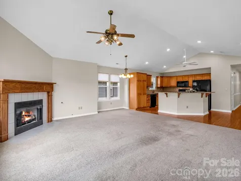 51 Barn Owl Way Hendersonville NC 28792