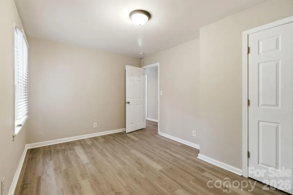 2725 Thornton Road Charlotte NC 28208