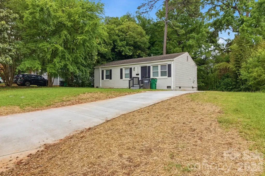 2725 Thornton Road Charlotte NC 28208