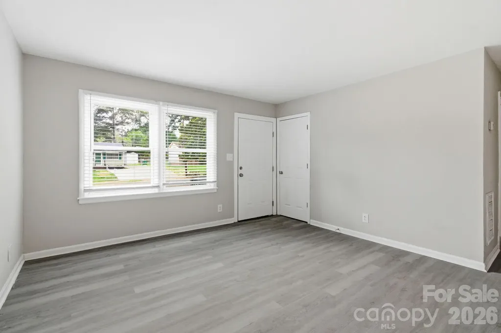 2725 Thornton Road Charlotte NC 28208