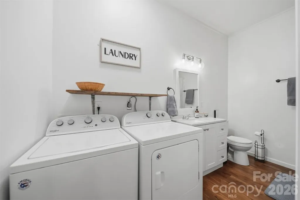 1857 Creekside Place Lenoir NC 28645