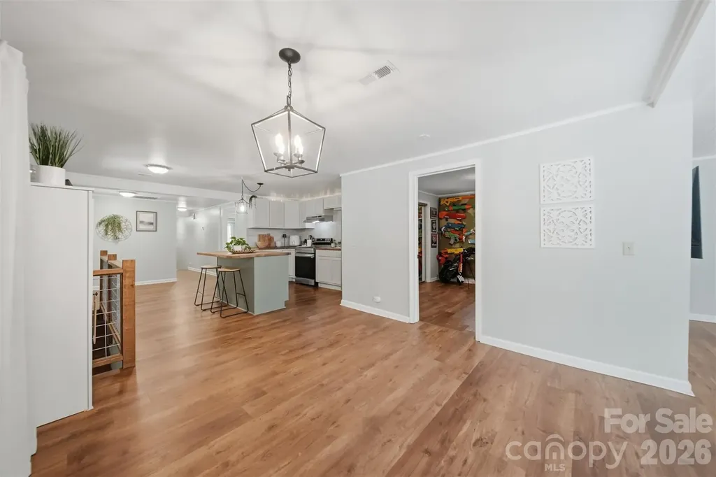 1857 Creekside Place Lenoir NC 28645
