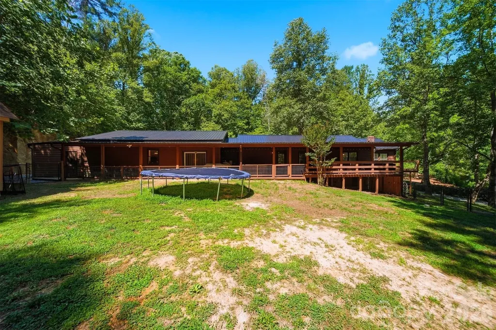 1857 Creekside Place Lenoir NC 28645