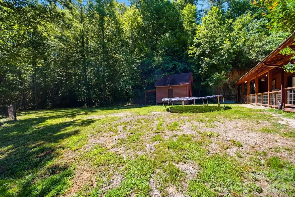 1857 Creekside Place Lenoir NC 28645