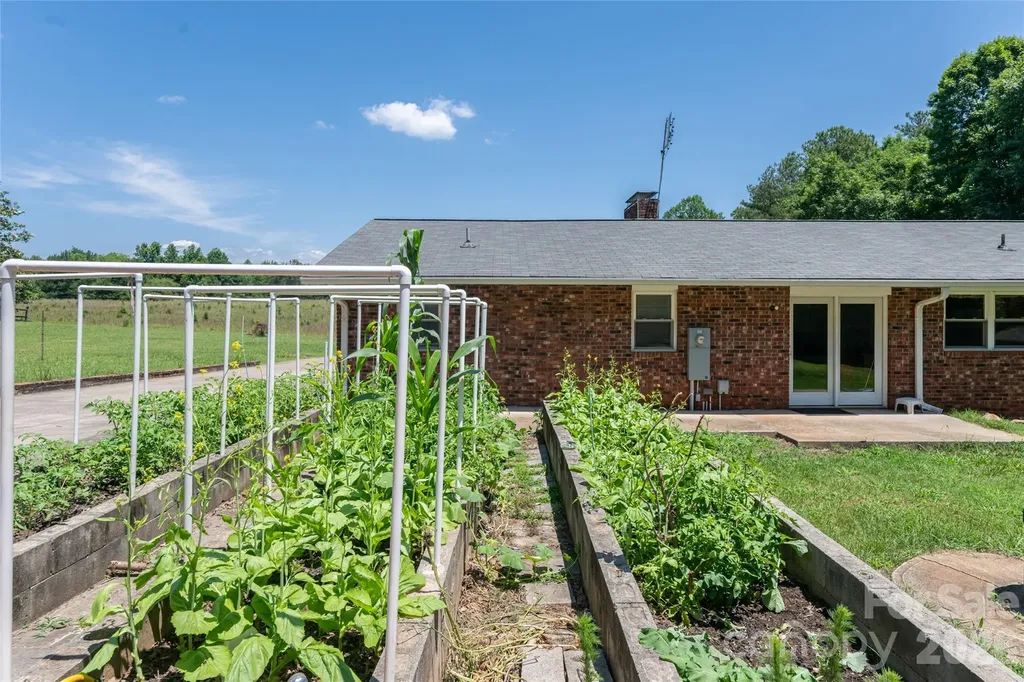 2800 Coxe Road Tryon NC 28782