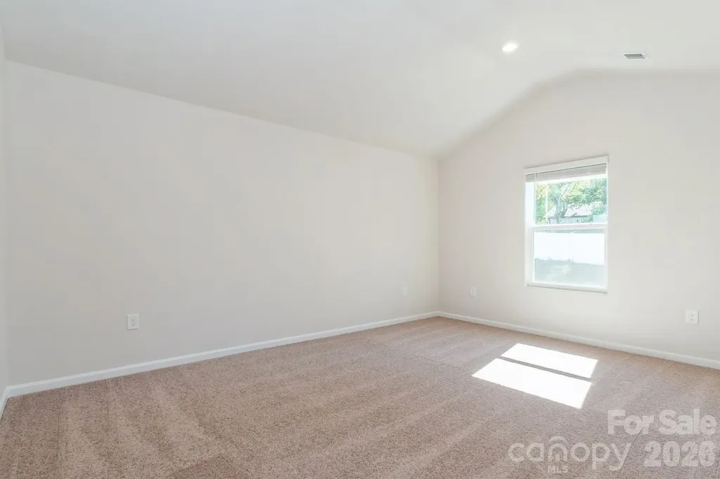 6248 Lowe Lane Charlotte NC 28214
