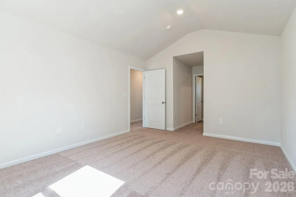 6248 Lowe Lane Charlotte NC 28214