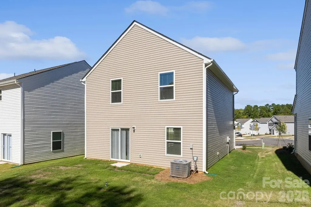 6248 Lowe Lane Charlotte NC 28214