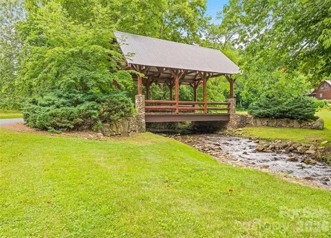 85 Garnet Spring Lane Waynesville NC 28785