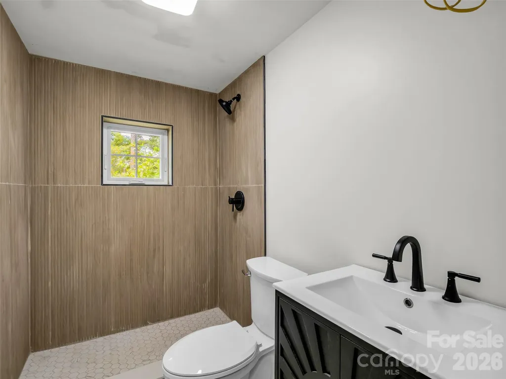 54 Old Lime Kiln Road Arden NC 28704