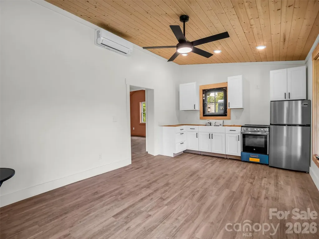 54 Old Lime Kiln Road Arden NC 28704