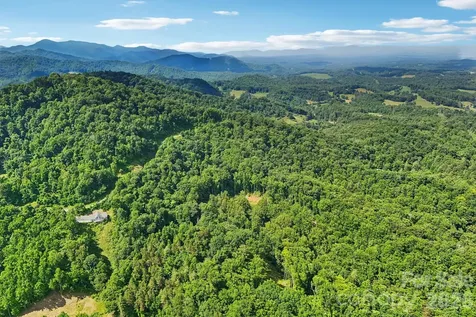 77 Traditions Way Mars Hill NC 28754
