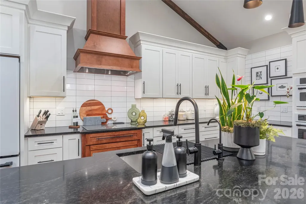 28 Garren View Drive Fairview NC 28730