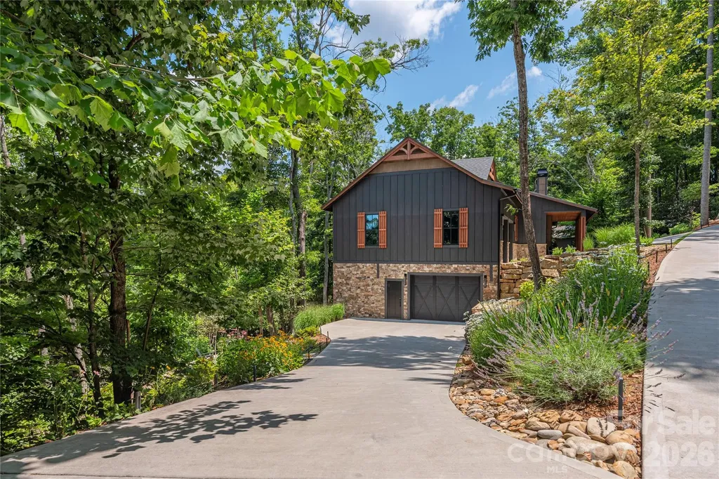 28 Garren View Drive Fairview NC 28730